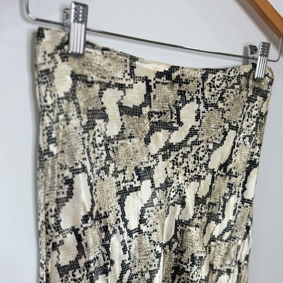 H&M Snake Print Maxi Women’s Skirt (Size 4) - Picture 4 of 8